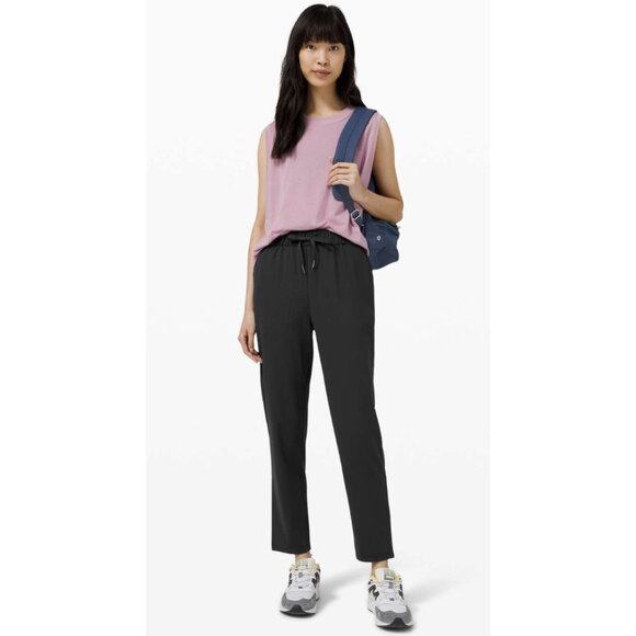 LULULEMON Keep Moving Pant in Black Athleisure Travel Office Casual - Size US 2 - Picture 1 of 10